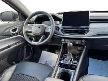 2025 Jeep Compass North - Photo 15