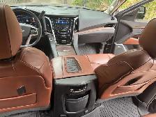 Gorgeous 2018 Cadillac Escalade SUV 22' Rims, NAV WIFI LOADED - Photo 5