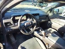 2026 GMC Terrain AT4 1.5T AWD | Heated And Cooled Leather Seats - Photo 7