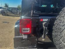 2018 Jeep Wrangler JK Unlimited Sahara | 4X4 | Remote Start - Photo 15