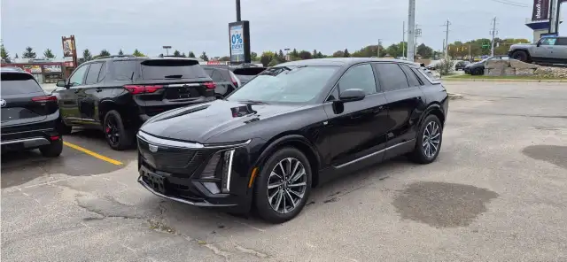 2024 Cadillac LYRIQ Sport
