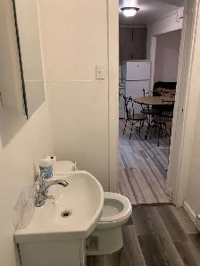3 & 1/2 tout inclu laveuse sécheuse/3 & 1/2 all incl washer dry - Photo 11