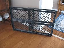Retractable Baby Gate , LIKE NEW