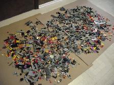 Over 2600 Random LEGO Pieces - Photo 7