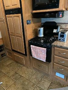 35 ft fifth wheel - Photo 5