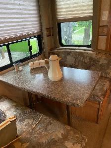35 ft fifth wheel - Photo 9