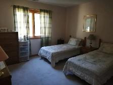 Large Executive 2bdrm 2bath Walkout Condo. $1750/m  Avail Dec 1 - Photo 4