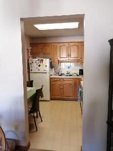 Large Executive 2bdrm 2bath Walkout Condo. $1750/m  Avail Dec 1 - Photo 8