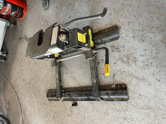 RV 5TH WHEEL HITCH