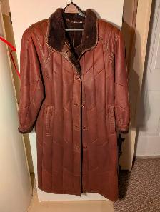 Manteau d'agneau renversé