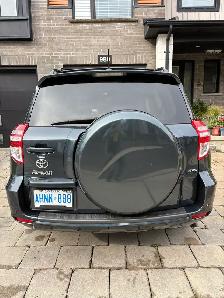 2011 Toyota RAV4 Sport 4WD – Sunroof, Winter Tires - Photo 4