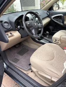 2011 Toyota RAV4 Sport 4WD – Sunroof, Winter Tires - Photo 6