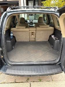2011 Toyota RAV4 Sport 4WD – Sunroof, Winter Tires - Photo 9