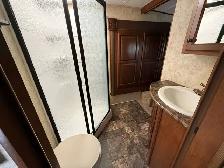 2012 Forest River Chaparral 250 RL Fifth wheels salon arrière Ch - Photo 14
