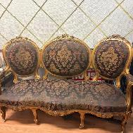 Elegant Vintage French Antique 3 seat Sofa with 2 chairs - Photo 2