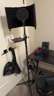 PreSonus Recording Bundle and Aokeo Isolation Shield - Photo 2