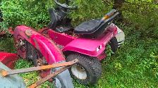 Clean up...lots of push mowers....Fix up or use for parts - Photo 9