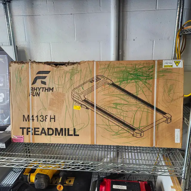 Brand New Rhythm Fun M413B-H treadmill - Pink (#19770)