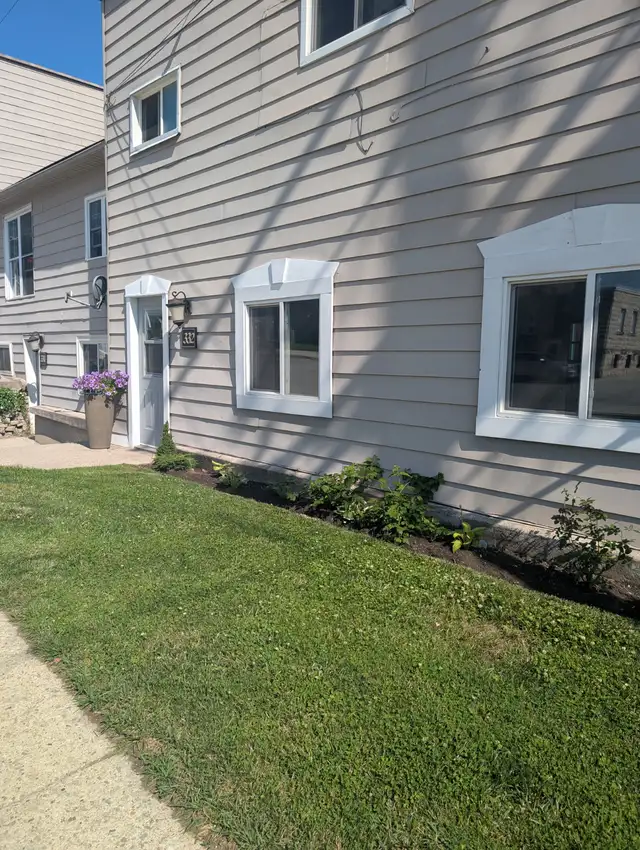 FOR RENT - 2 Bedroom Downtown Wiarton