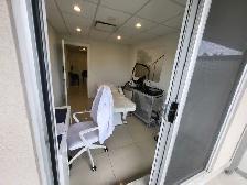 Room For Rent in Aesthetics/ Medical Clinic (2 Rooms or 1) - Photo 6
