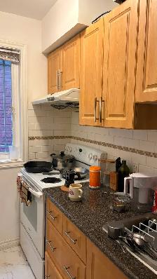 MOVE IN ASAP! Room in Bathurst and Harbord (Oct-May) for $805 - Photo 4