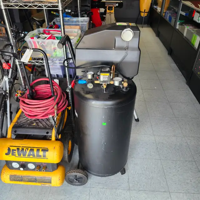 Mastercraft 26-Gallon Oil-Free Air Compressor (#19343)