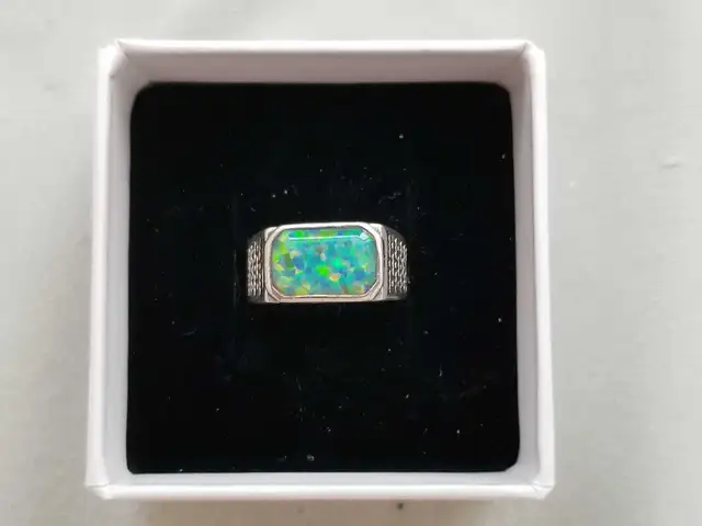 Opal Ring Sterling Silver 925 size 7 price to sell