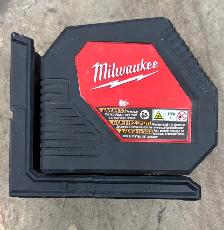 Milwaukee 3421 Cross-Laser Level (Green) in Case - Photo 3