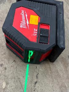 Milwaukee 3421 Cross-Laser Level (Green) in Case - Photo 5