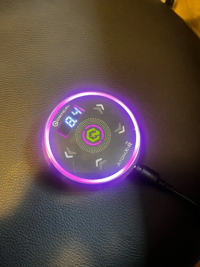 Critical Atom XR power supply