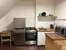 core downtown Toronto, $1,050 per month, available now. - Photo 2