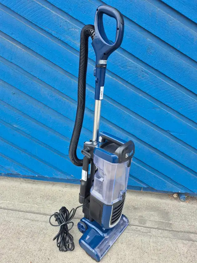 Shark Navigator Swivel Pro Complete Vacuum Cleaner (32849495)