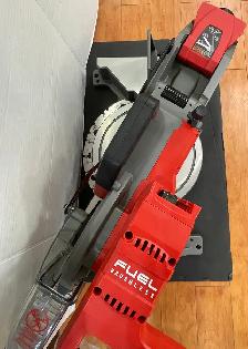 MILWAUKEE FUEL COMPOUND SLIDING MITER SAW 2734-20 - Photo 4