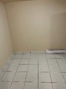 Bachelor Apartment Available December 1st - Photo 3