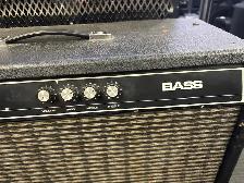 Yamaha Fifty 115B Bass Amplifier - Photo 3