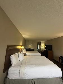MONTHLY ROOMS AVAILABLE - Photo 5