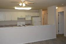 $1650/1200ft²/two bedroom/two full bathroom downtown Maple Ridge - Photo 2