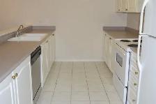 $1650/1200ft²/two bedroom/two full bathroom downtown Maple Ridge - Photo 3