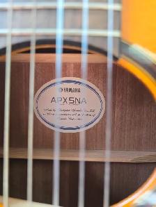 Yamaha Acoustic-Electric Guitar 2008 - Photo 3