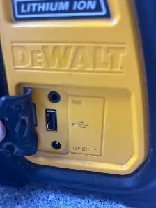 Dewalt DCR006 12-20V Bluetooth Speaker - Photo 3
