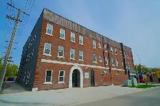 Pet Friendly 1 Bedroom - 465 Beresford Avenue - South Osbourne - Photo 3