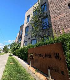 Barrier-Free 2 Bed Ground-Floor Apartment – Downtown Cobourg - Photo 2