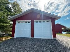 ⭐️NEW GARAGE DOORS⭐️ - Photo 8