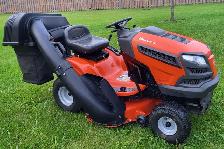 YTA 18542 Husqvarna Lawn Tractor with Bagger