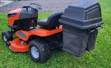 YTA 18542 Husqvarna Lawn Tractor with Bagger - Photo 4