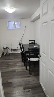 Furnished room utilities internet included, Christie & St. Clair - Photo 3