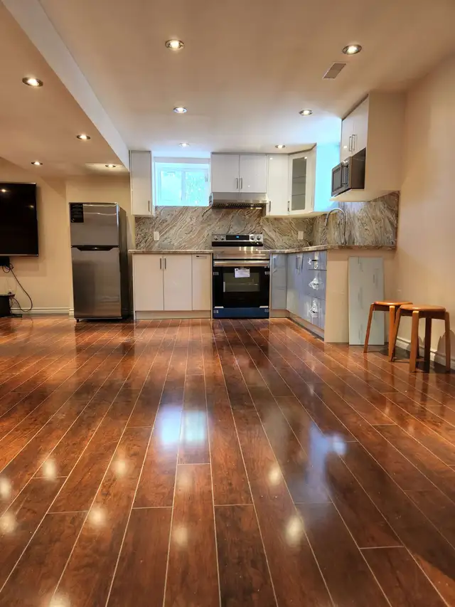 Bright 2-Bedroom Basement | Separate Entrance   Parking