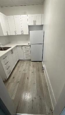 All-Inclusive Bachelor Apartment in Downtown Cambridge – Availab - Photo 4