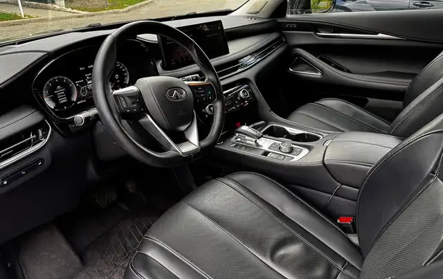 INFINITI Q60 - 2023