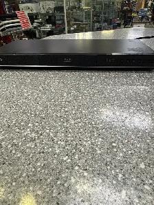 Samsung BD-5100/ZC Blu Ray and DVD Player with Remote